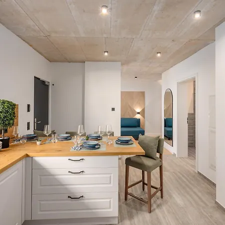 Apartment Alpen-suite Bad Toelz, 2 Maisonetten Fuer Familien & Gruppen *