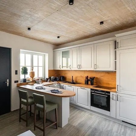 Apartment Alpen-suite Bad Toelz, 2 Maisonetten Fuer Familien & Gruppen Bad Tolz