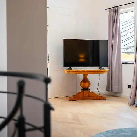 Alpen-suite Bad Toelz, 2 Maisonetten Fuer Familien & Gruppen Apartment Bad Tolz